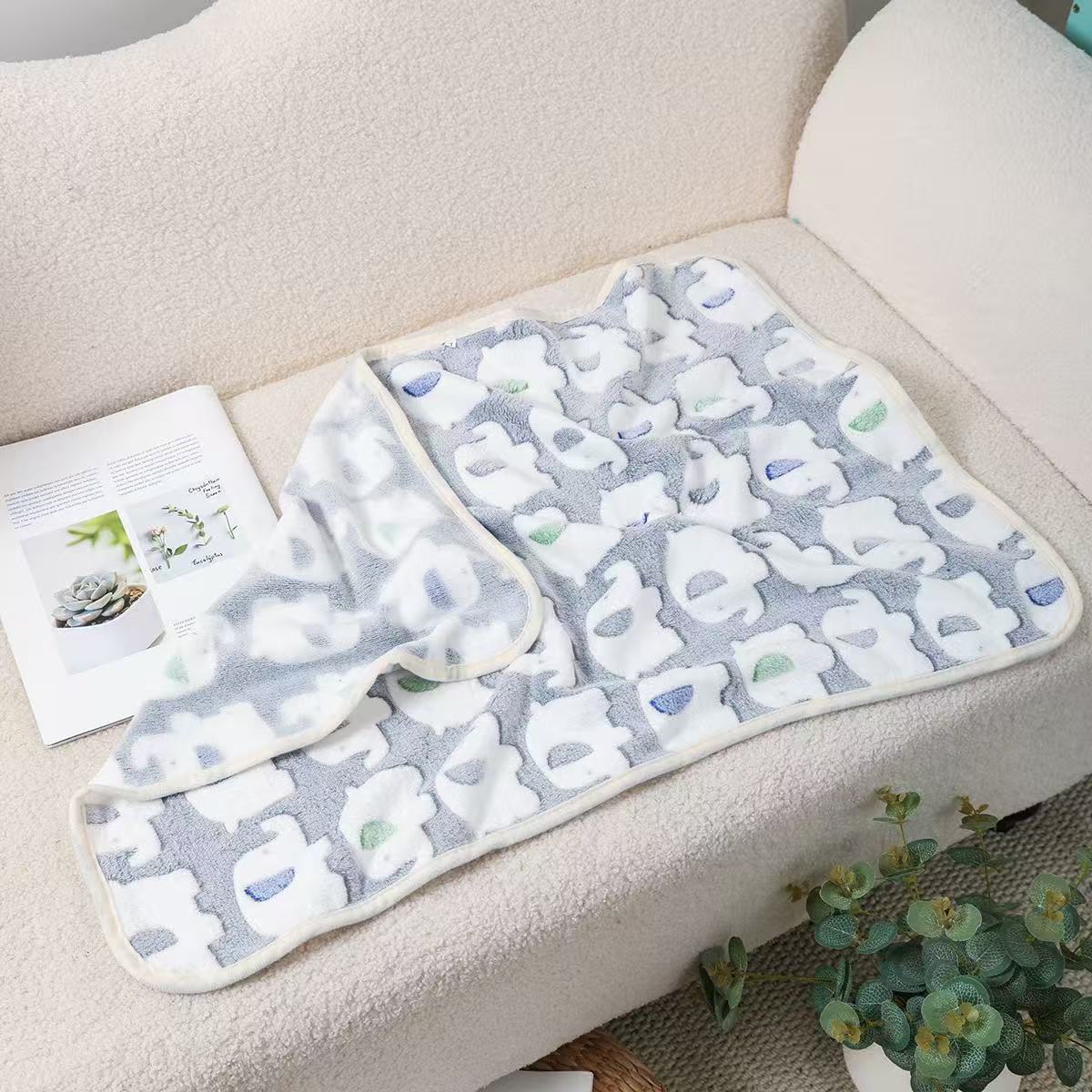 Small coral fleece pet mat, second detail photo
