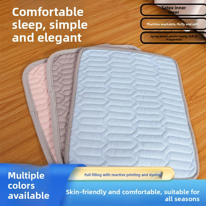 Ice silk pet cooling mat 50 x 70cm, close-up detail view