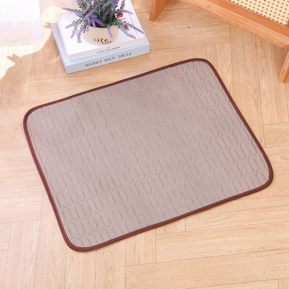 Ice silk pet cooling mat in Brown with Latex, size Extra Large 100 x 70cm