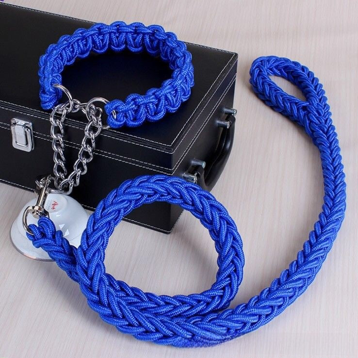 Nylon dog lead with ergonomic grip in 12 colour options