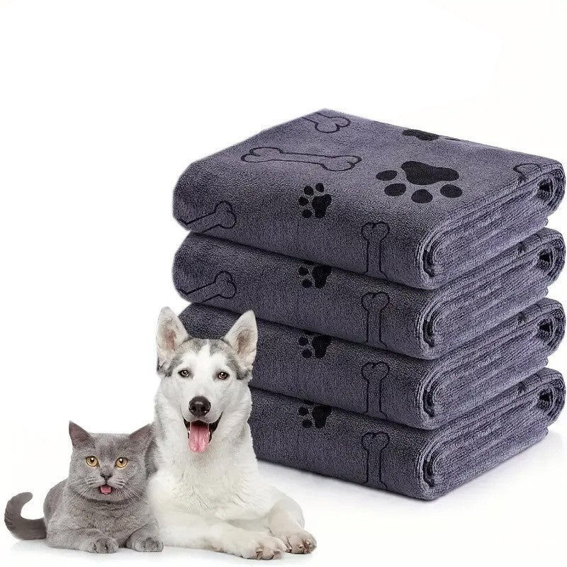 Absorbent pet bath towel for dogs and cats, extra detail view