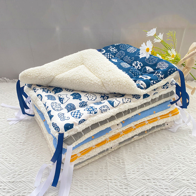 Blue cat print warm fleece pet mat for cats