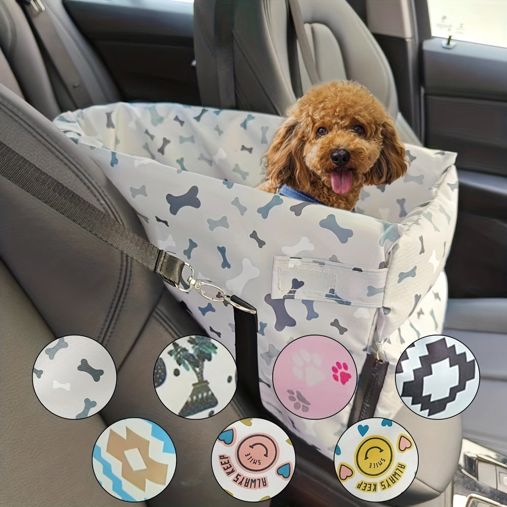 Small dog car safety seat with carry strap, main product photo