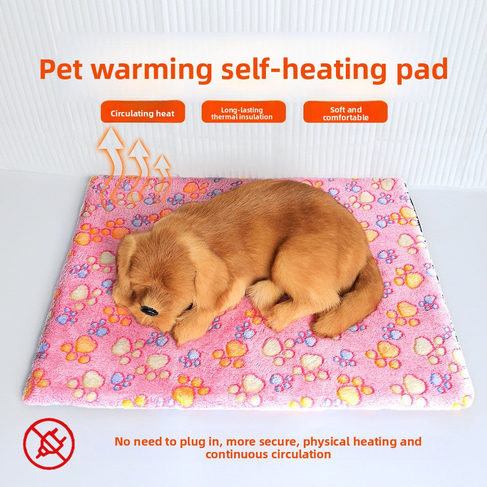 Grey heat-retaining winter bed pad for cats and kittens