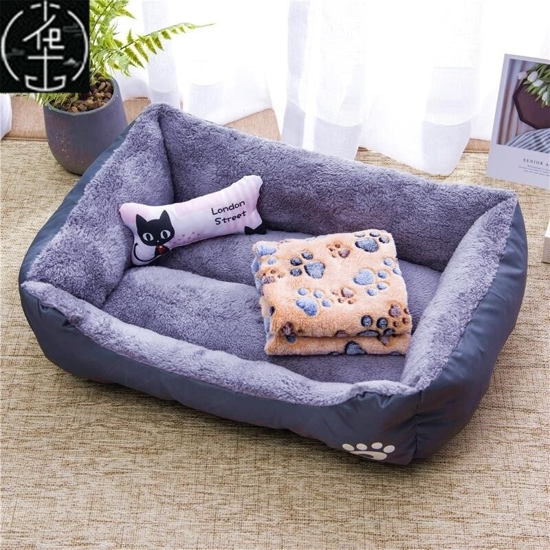Warm Donut Pet Bed for Cats and Dogs with Optional Blanket, Cooling Mat and Toy, 45-70cm