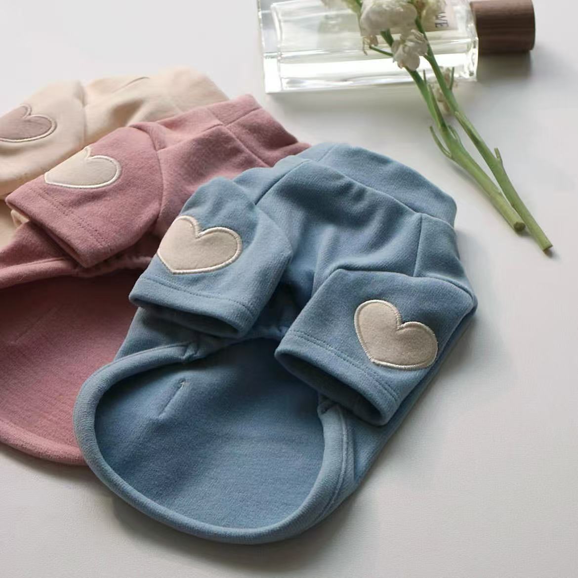 Heart print hoodie for dogs and cats, available in 5 colours, image 3