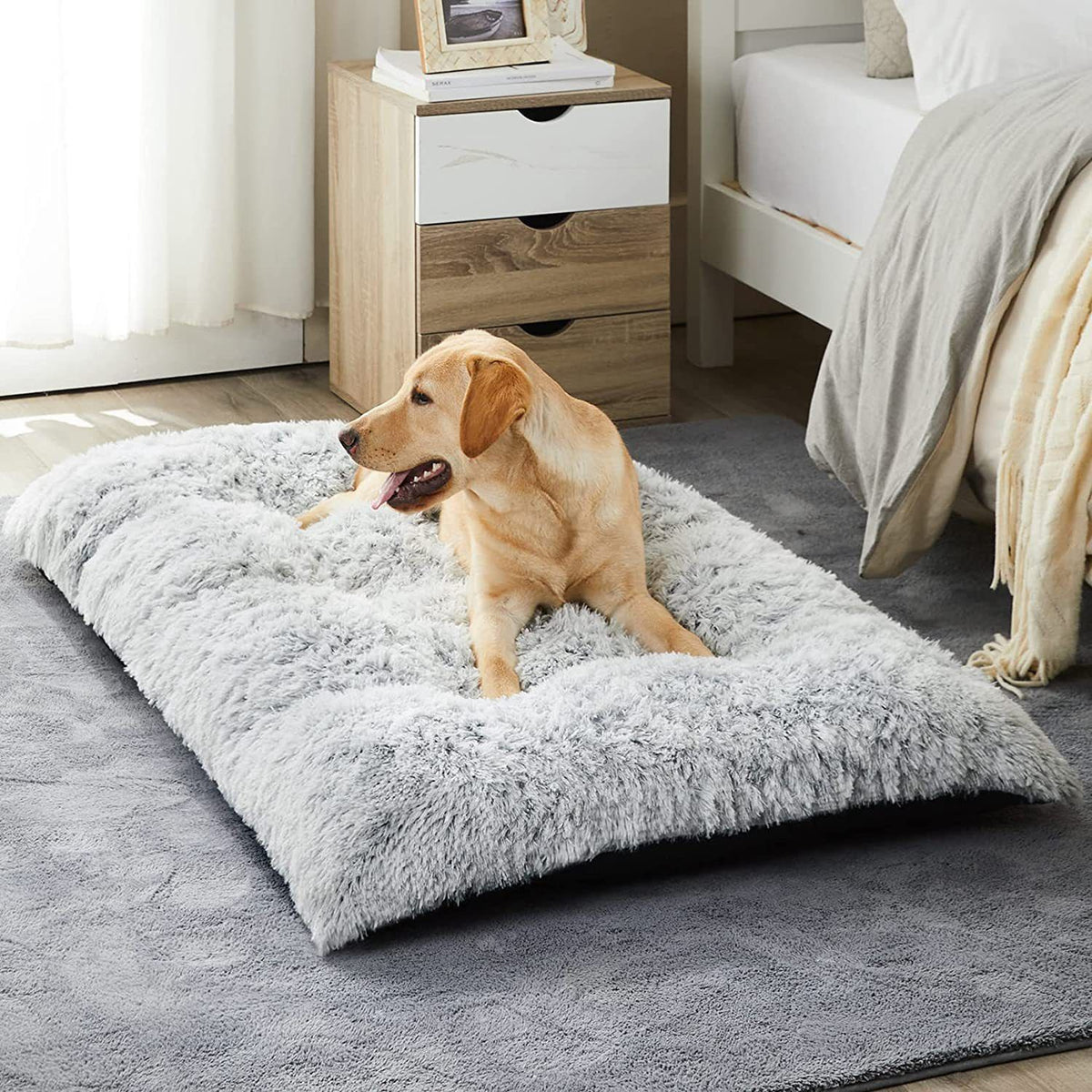 Soft Plush Pet Mat for Crates and Sofas, Dogs and Cats