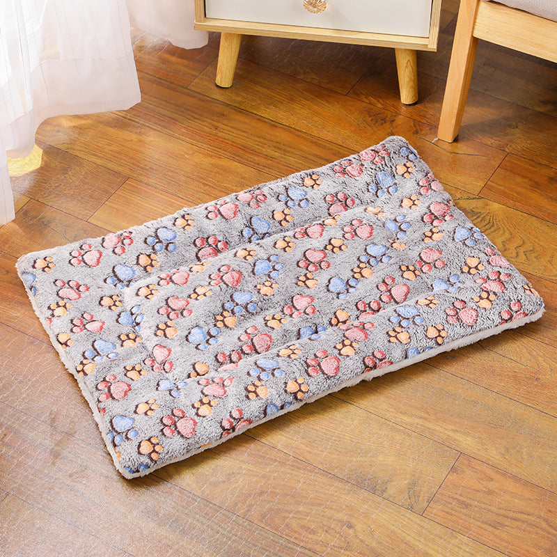 Double-sided thick flannel pet mat with grey stars