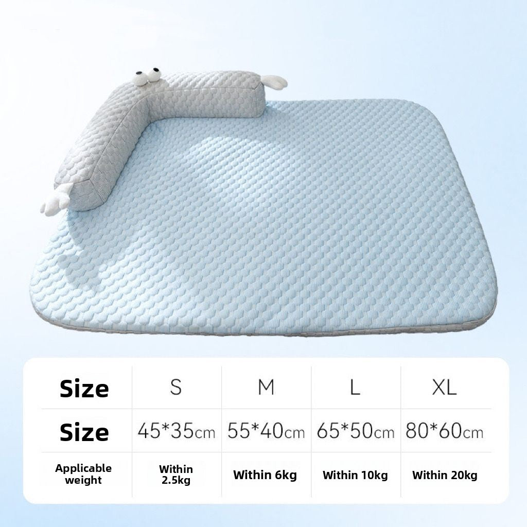 Big eye monster dog bed with washable cover, extra detail view