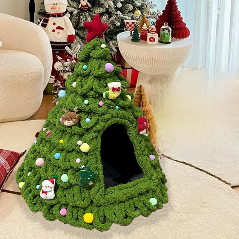Felt Christmas tree cone cat bed in yellow and white, product image 8