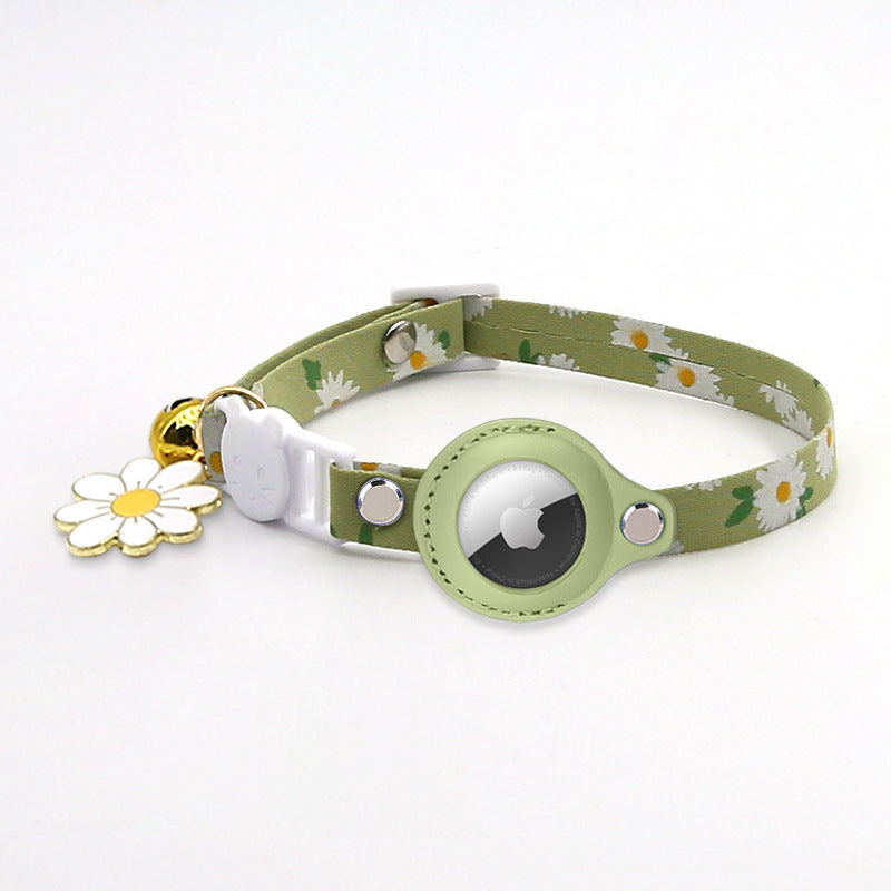 Printed cat collar with tracker tag holder in green on a cat