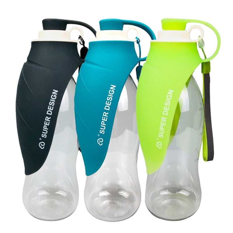 Leaf Shaped Foldable Silicone Pet Drinking Cup 580ml for Dogs and Cats on Outdoor Trips
