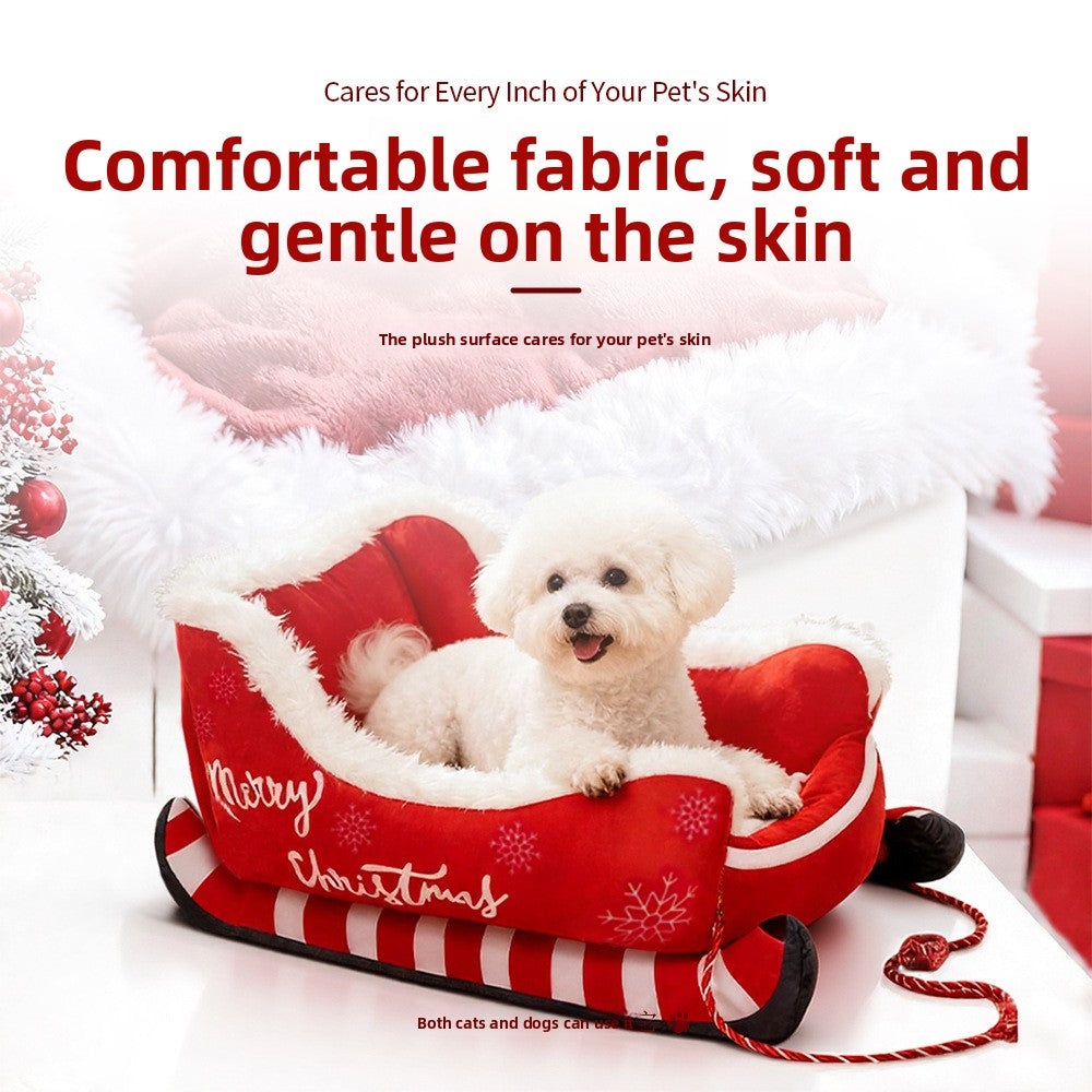 Christmas sleigh pet bed with warm plush lining, photo 1 of 10